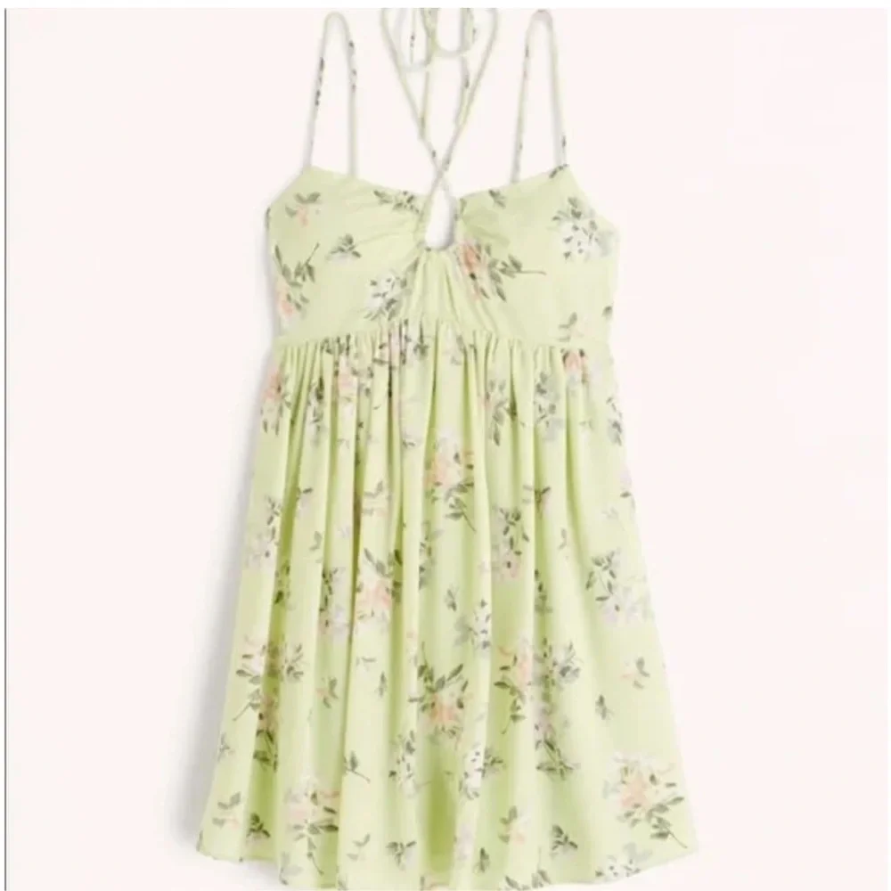 Abercrombie & Fitch Flowy Mini Dress - Picture 3 of 10